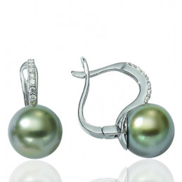 Boucles d'oreilles or 18 carats, perle de Tahiti et diamant