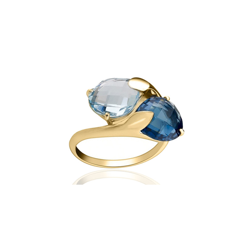 Bague or jaune 18 carats, topaze bleue et topaze Blue London