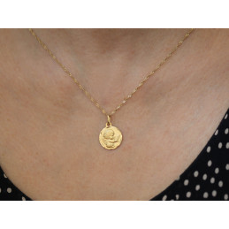 Médaille ange or 18 carats "l'ange à la colombe"