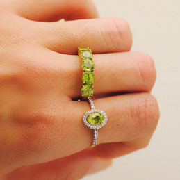 Bague or 18 carats, zirconiums et péridot