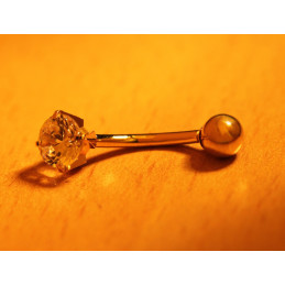Piercing nombril or jaune 18 carats et zirconia