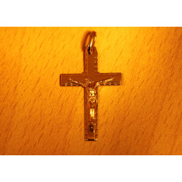 Pendentif croix avec Christ en or jaune 18 carats